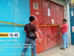 Sat Res Narkoba Polres Cimahi Gercep Lakukan Penindakan, Pasang Garis Polisi Di Lokasi Dugaan Penjual Obat Terlarang