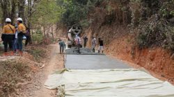 PT Samudera Banten Jaya Wujudkan Kepedulian Bagi Warga, Bangun Infrastruktur Jalan Desa